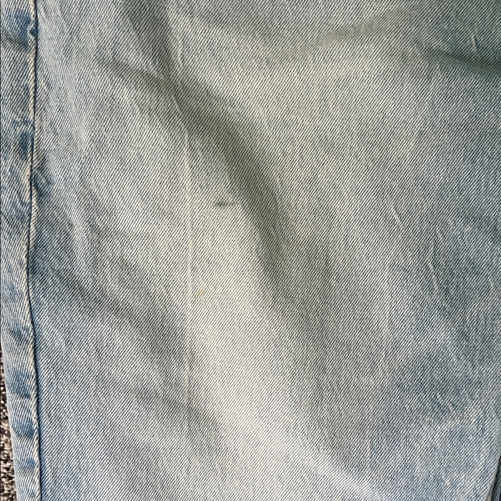 A&F High Rise Mom Jeans - Picture 4 of 4